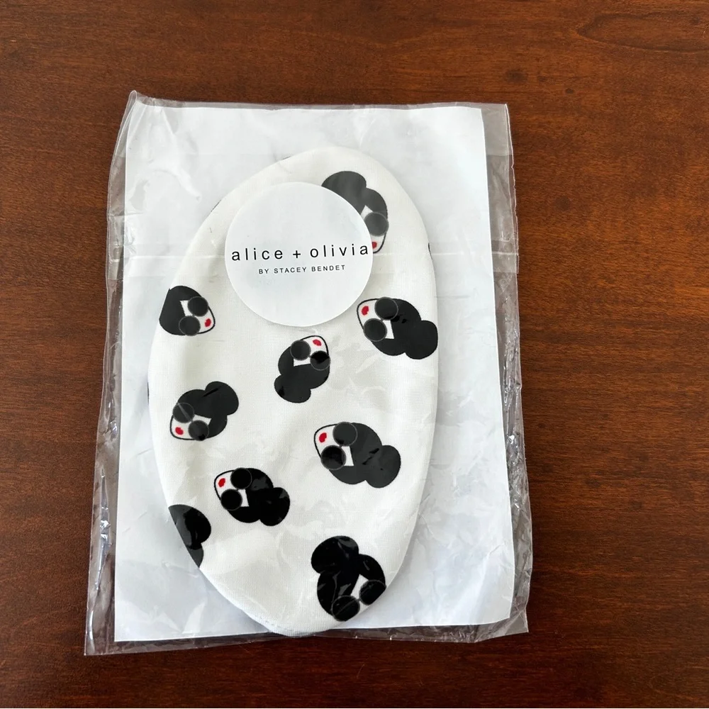 Alice + Olivia Face Mask, New in Unopened bag